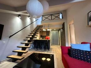 Two Level Apartment near Gondola
